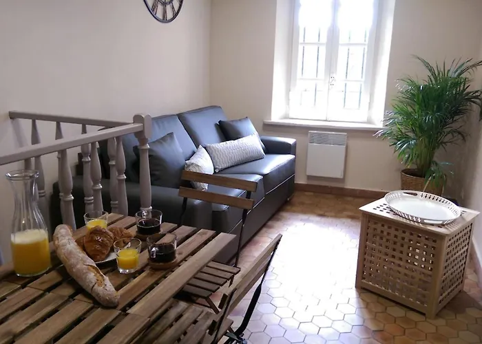 Lovely In Old Town Of 3 Pers