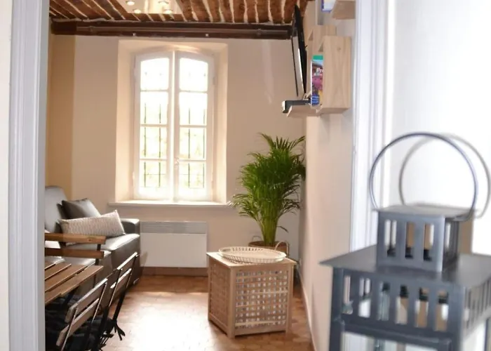 Lovely In Old Town Of 3 Pers * Antibes