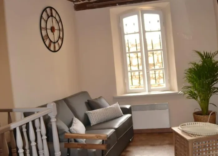 Lovely In Old Town Of 3 Pers Apartament