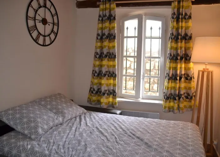 Apartament Lovely In Old Town Of 3 Pers Antibes