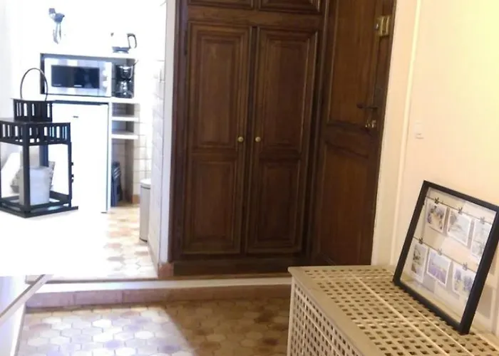 Lovely In Old Town Of 3 Pers * Antibes