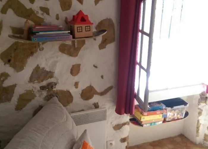 Lovely In Old Town Of 3 Pers *